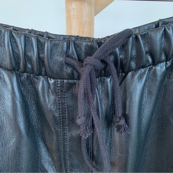 Wilfred Free Vegan Leather Cargo Pant - Picture 2 of 9